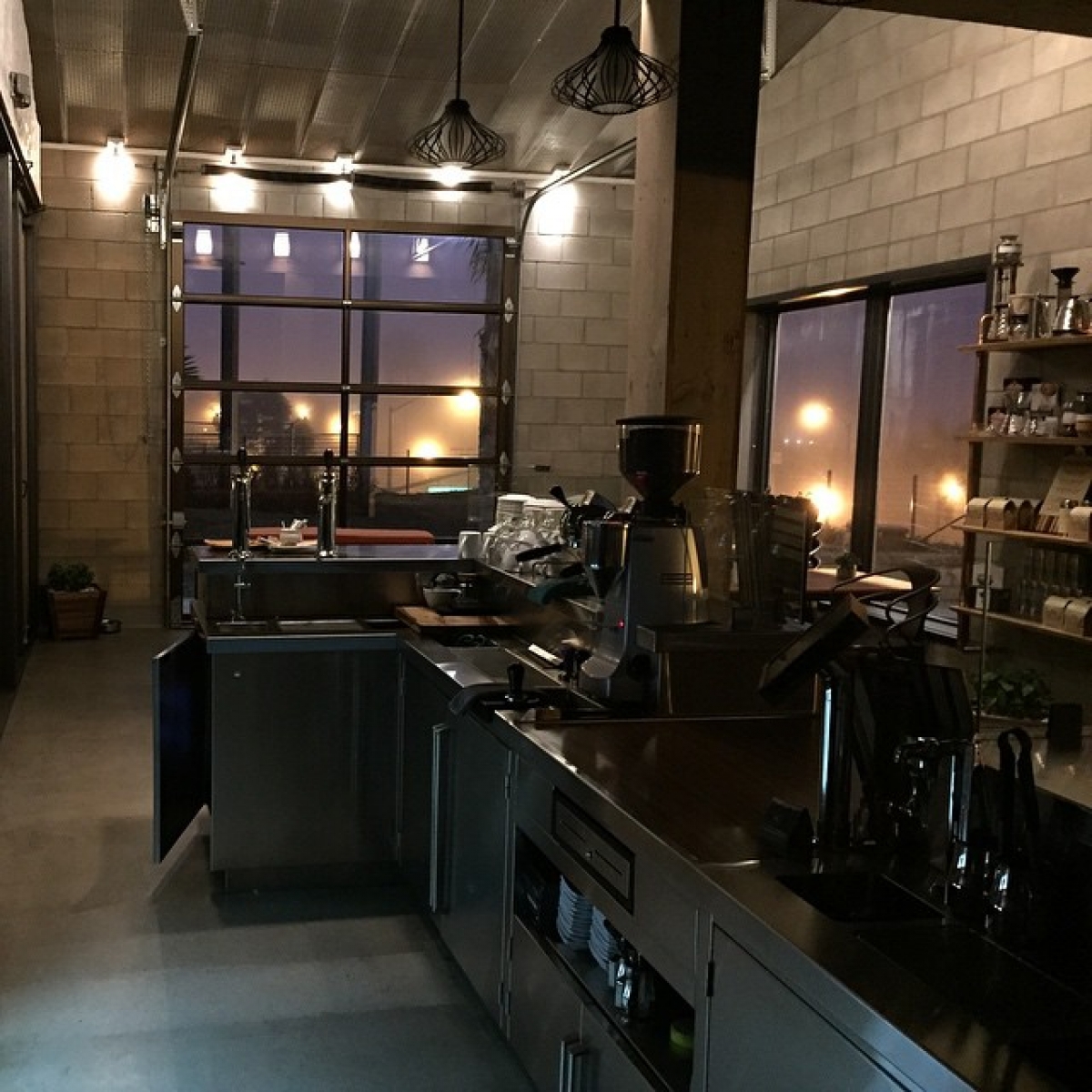 Lofty Coffee Encinitas Roasting Works - Encinitas, California - AIS ...